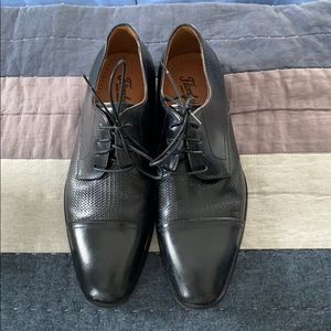 Florsheim Shoe Company Dress Shoes